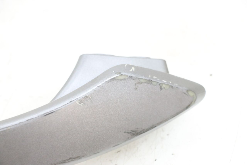 photo de MANIGLIONE SINISTRO SUZUKI BURGMAN 650 (2013 - 2020) - Zoom sullo stato d'uso