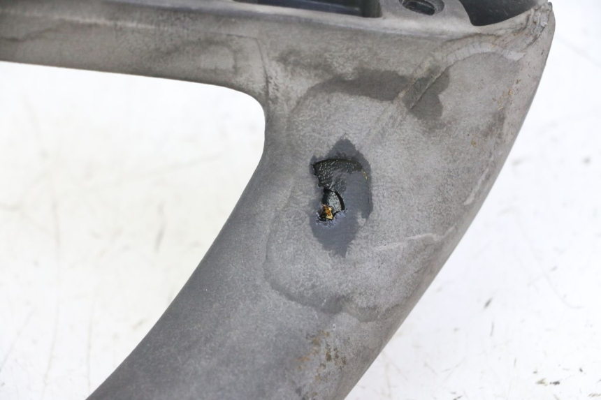 photo de MANIGLIA POSTERIORE SINISTRA KYMCO GRAND DINK 125 (2002 - 2007)