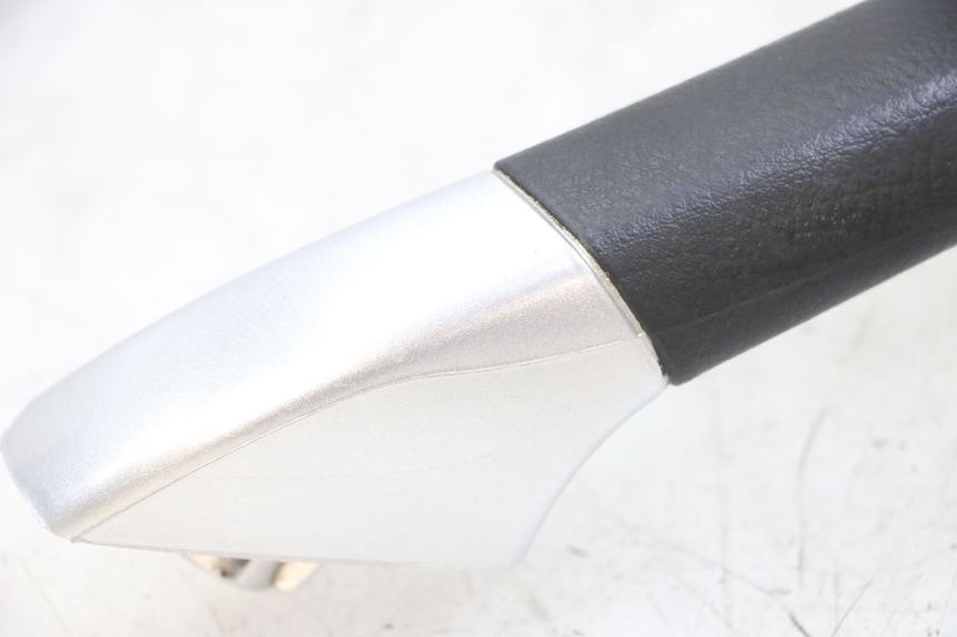 photo de MANIGLIONE SINISTRO PIAGGIO MP3 LT 300 (2010 - 2016)