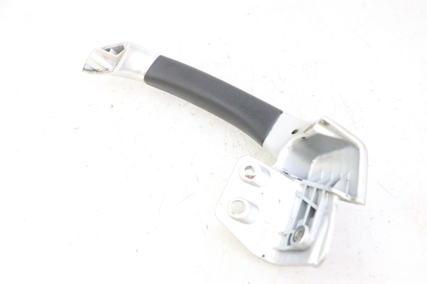 photo de MANIGLIA POSTERIORE SINISTRA PIAGGIO MP3 LT 300 (2010 - 2016)