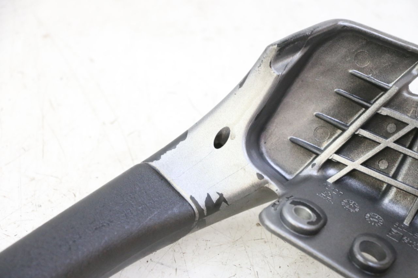 photo de MANIGLIONE SINISTRO PIAGGIO MP3 125 (2006 - 2014) - Zoom sullo stato d'uso