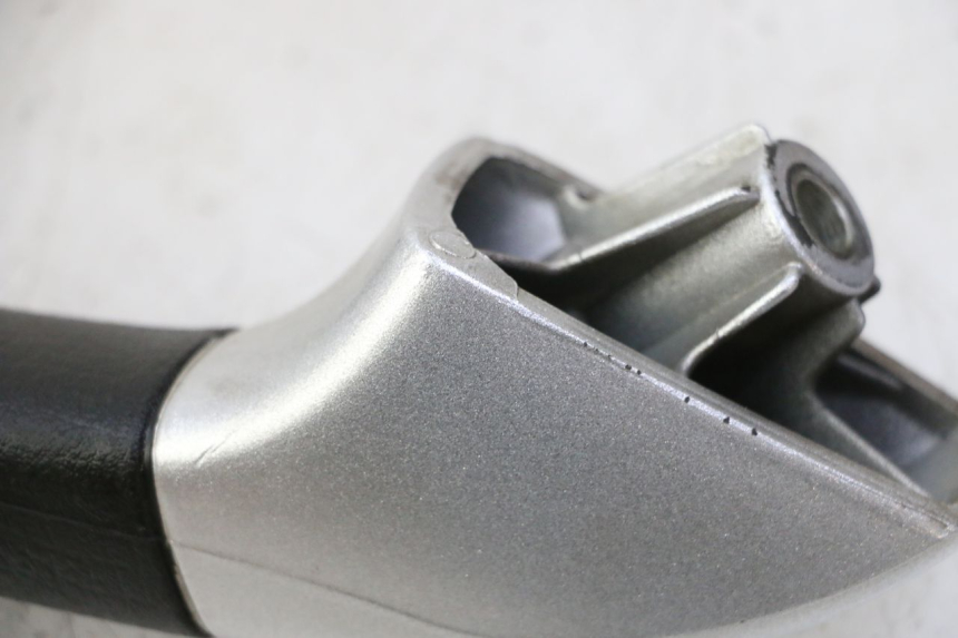 photo de MANIGLIA POSTERIORE SINISTRA PIAGGIO MP3 RL 250 (2007 - 2010)