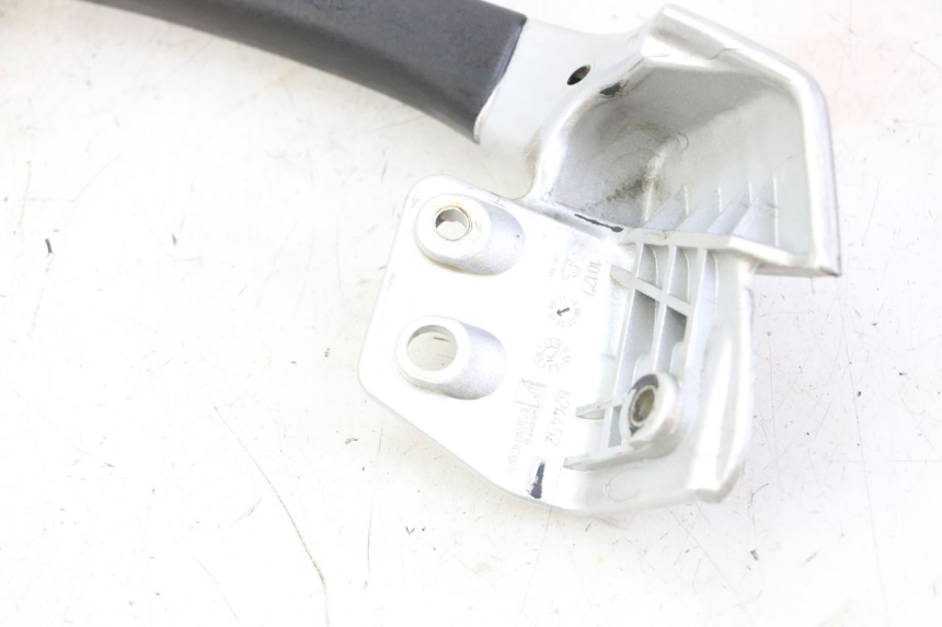 photo de MANIGLIA POSTERIORE SINISTRA PIAGGIO MP3 RL 250 (2007 - 2010)