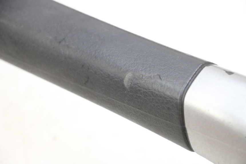 photo de MANIGLIONE SINISTRO PIAGGIO MP3 125 (2006 - 2014)