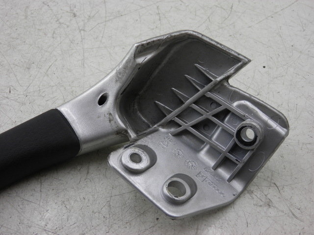 photo de MANIGLIA POSTERIORE SINISTRA PIAGGIO MP3 RL 250 (2007 - 2010)