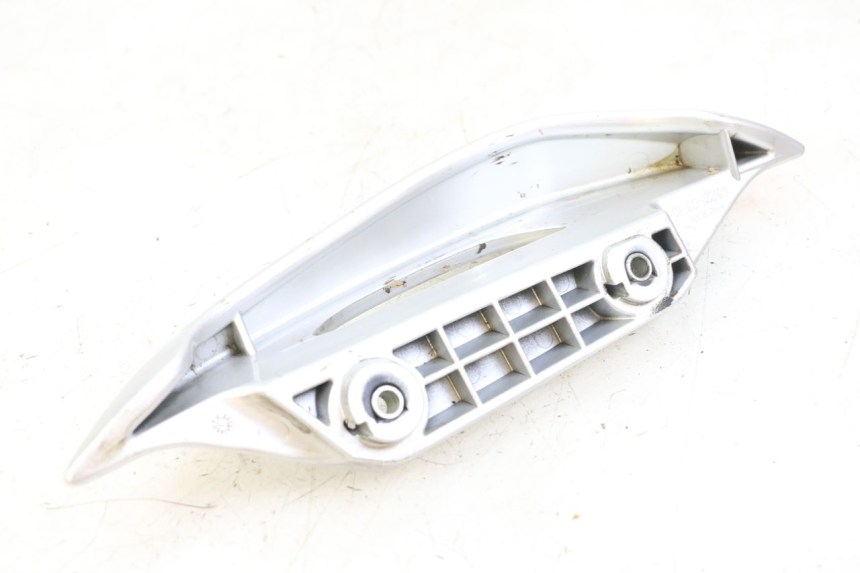 photo de MANIGLIA POSTERIORE SINISTRA SUZUKI BURGMAN 125 (2007 - 2014)