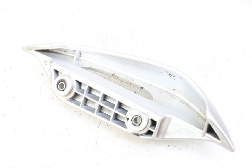 photo de MANIGLIA POSTERIORE SINISTRA SUZUKI BURGMAN 125 (2007 - 2014)