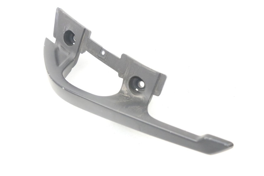 photo de MANIGLIONE SINISTRO YAMAHA XMAX X-MAX ABS 125 (2014 - 2016) - Primo piano tecnico