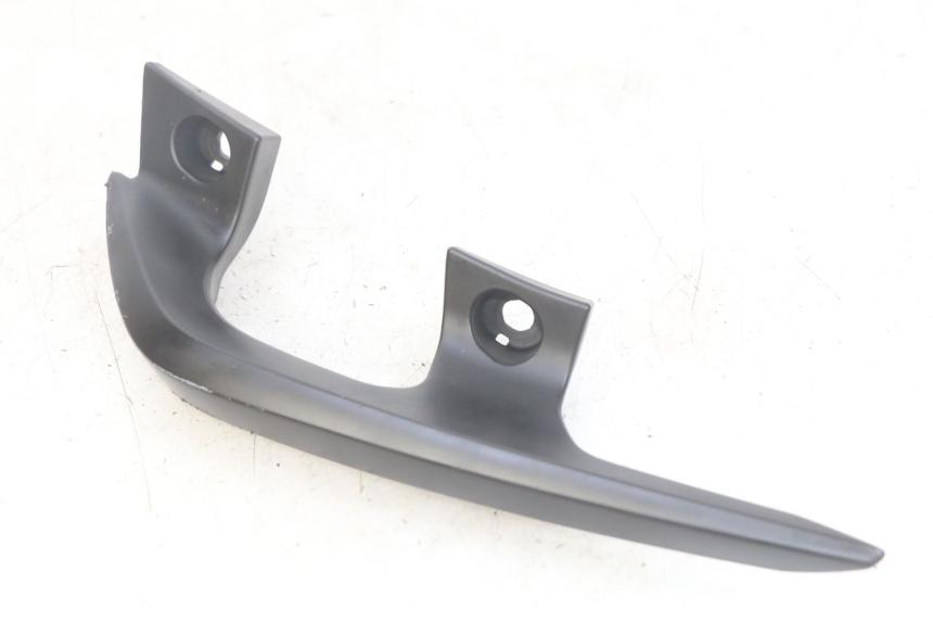 photo de MANIGLIA POSTERIORE SINISTRA YAMAHA X-MAX XMAX 125 (2010 - 2014)