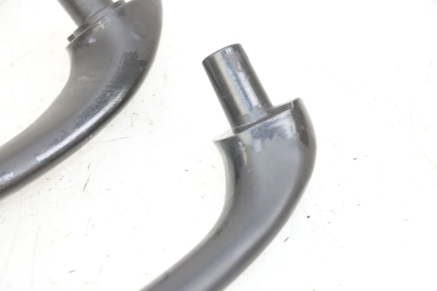 photo de MANIGLIA POSTERIORE SUZUKI GSF N BANDIT 600 (1996 - 1999) - Zoom sullo stato d'uso