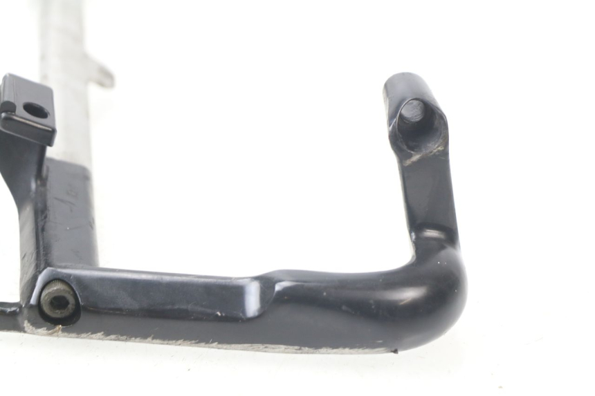 photo de MANOPOLE POSTERIORE KAWASAKI GTR 1000 (1994 - 2004)