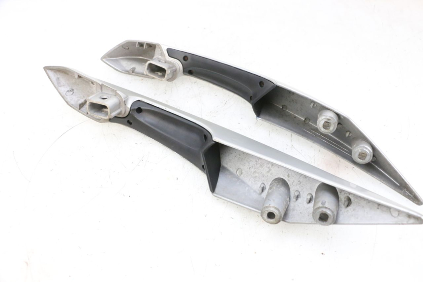 photo de MANIGLIONE JM MOTORS GTS 125 (2015 - 2019) - Dettaglio del componente