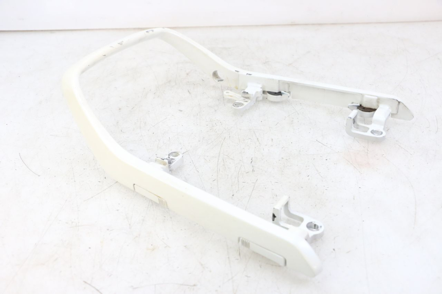 photo de MANIGLIONE HONDA CBR F 1000 (1993 - 1996) - Ricambio usato controllato