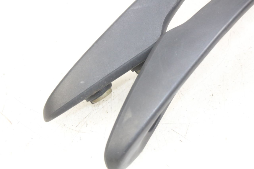 photo de MANIGLIA POSTERIORE HONDA FES PANTHEON 2T 125 (1998 - 2002)