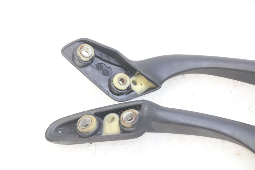 photo de MANIGLIA POSTERIORE HONDA FES PANTHEON 2T 125 (1998 - 2002)