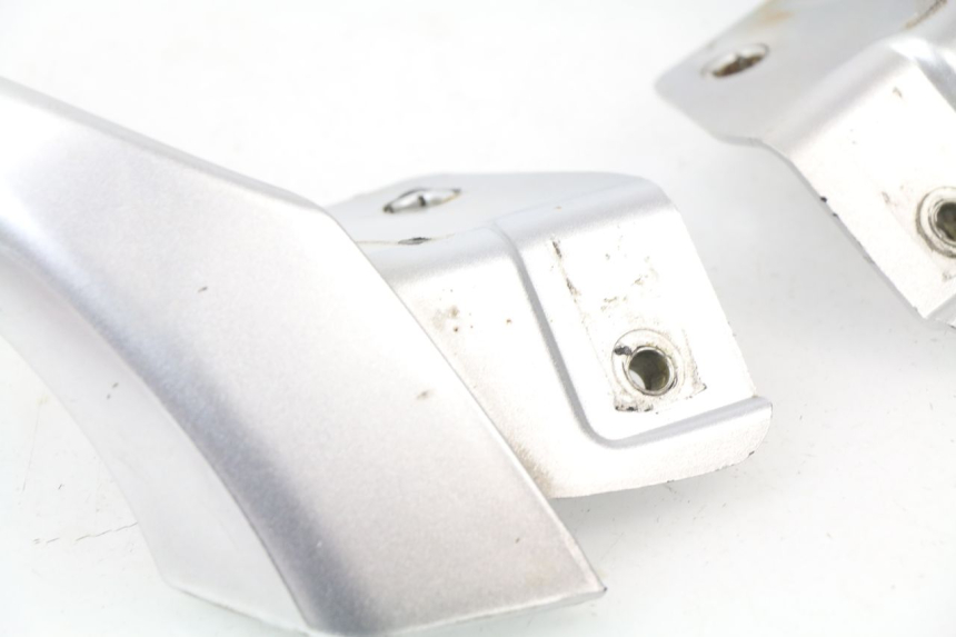 photo de MANIGLIA POSTERIORE PIAGGIO MP3 LT 400 (2007 - 2012)