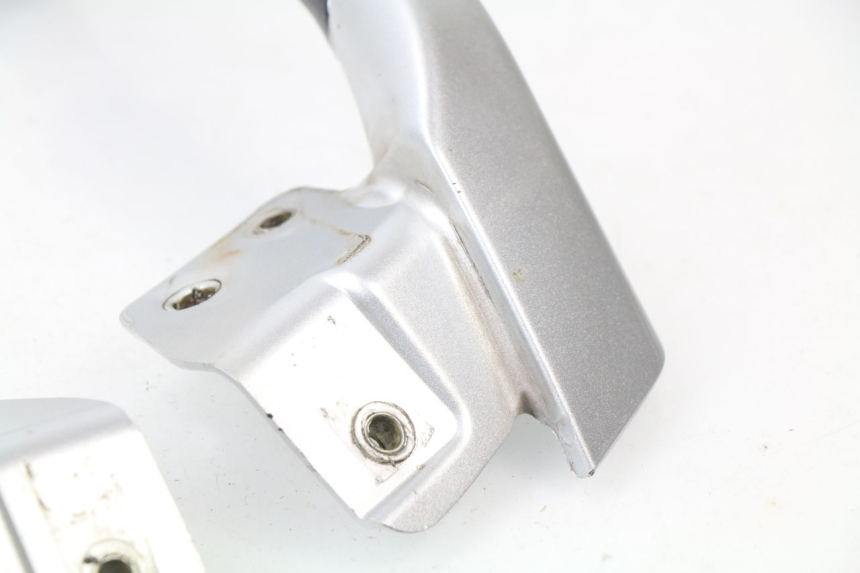 photo de MANIGLIA POSTERIORE PIAGGIO MP3 LT 400 (2007 - 2012)