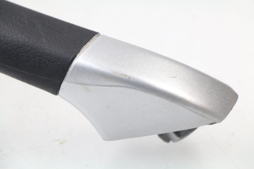 photo de MANIGLIA POSTERIORE PIAGGIO MP3 LT 400 (2007 - 2012)