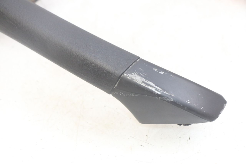 photo de MANIGLIA POSTERIORE PIAGGIO MP3 LT 400 (2007 - 2012)