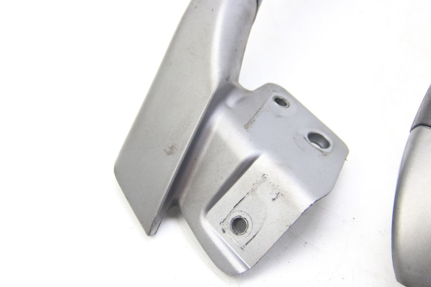 photo de MANIGLIA POSTERIORE PIAGGIO MP3 125 (2006 - 2014)