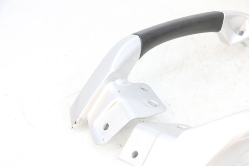 photo de MANIGLIONE PIAGGIO MP3 RL 250 (2006 - 2010) - Marcature e riferimenti originali