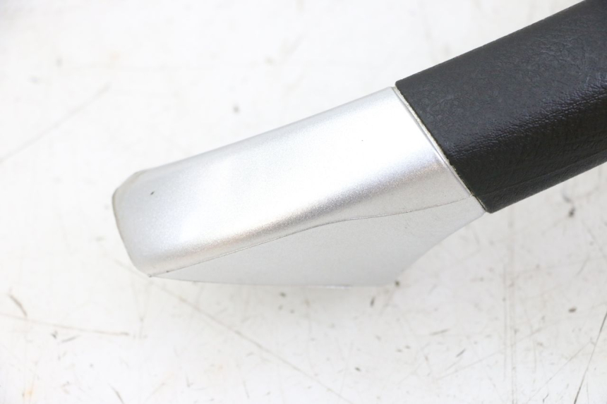 photo de MANIGLIA POSTERIORE PIAGGIO MP3 LT 400 (2007 - 2012)
