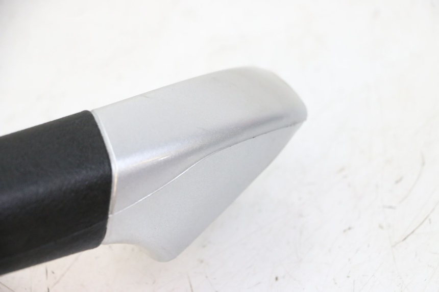 photo de MANIGLIA POSTERIORE PIAGGIO MP3 LT 400 (2007 - 2012)