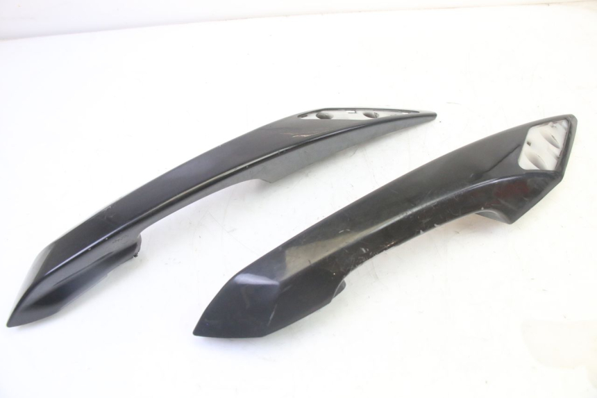 photo de MANIGLIONE PEUGEOT SATELIS 125 (2013 - 2018)