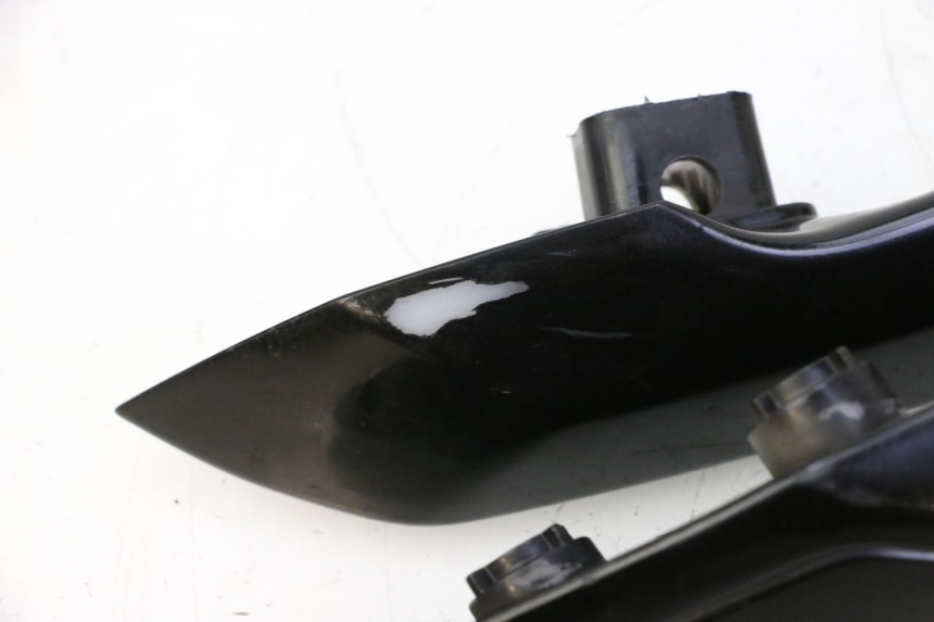 photo de MANIGLIA POSTERIORE PEUGEOT SATELIS 125 (2010 - 2012)