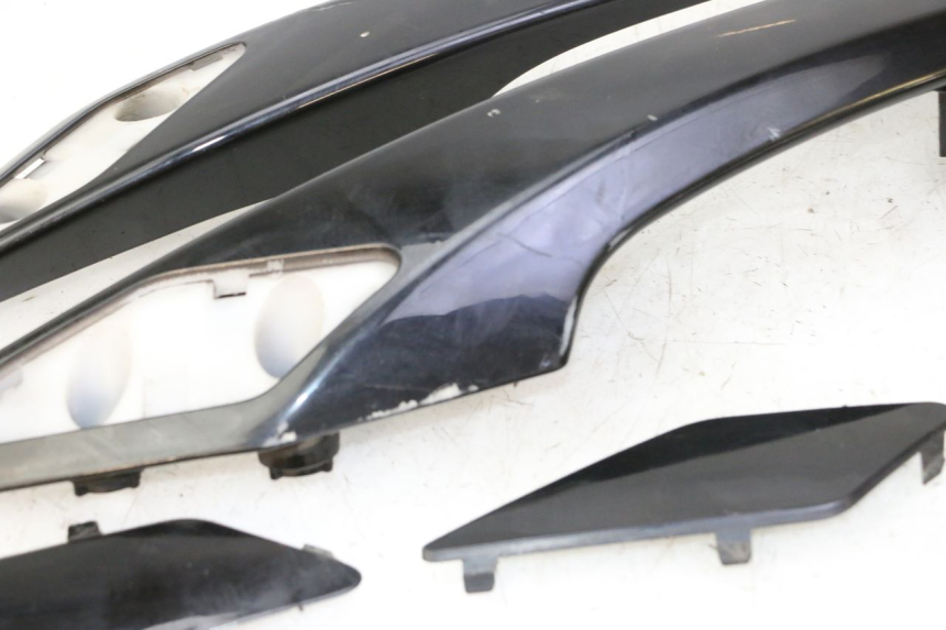 photo de MANIGLIA POSTERIORE PEUGEOT SATELIS 125 (2010 - 2012)