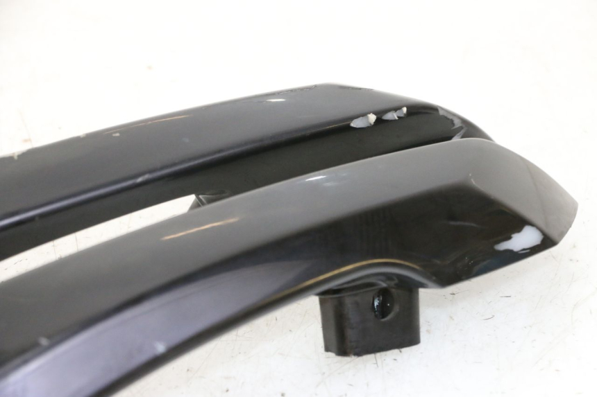 photo de MANIGLIA POSTERIORE PEUGEOT SATELIS 125 (2010 - 2012)