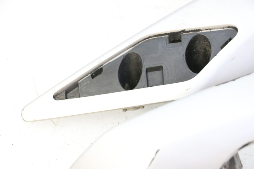 photo de MANIGLIA POSTERIORE PEUGEOT SATELIS 125 (2006 - 2009)