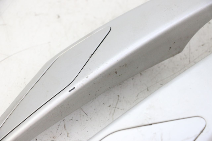 photo de MANIGLIA POSTERIORE PEUGEOT SATELIS 125 (2006 - 2009)