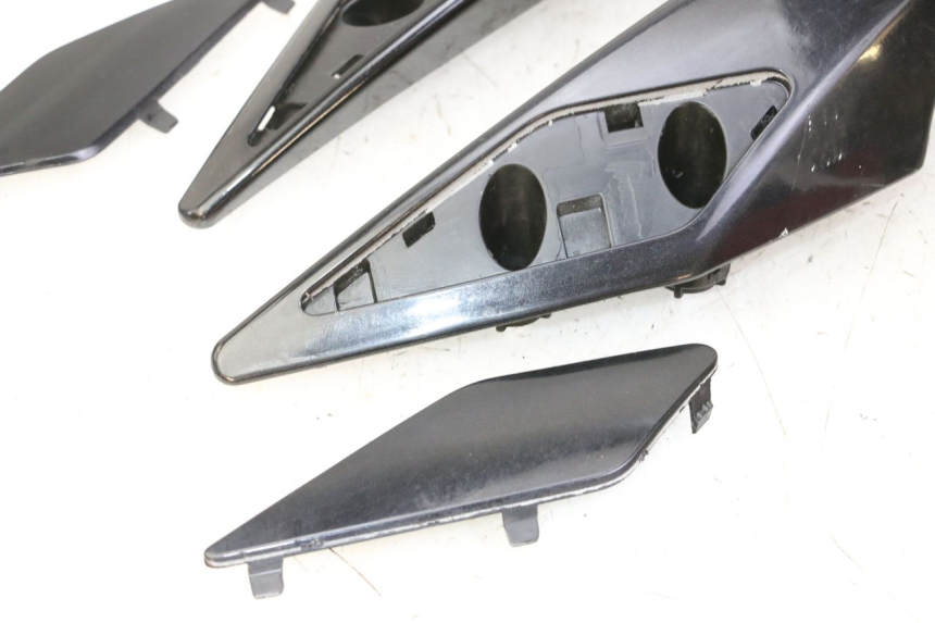 photo de MANIGLIONE PEUGEOT SATELIS 125 (2013 - 2018)