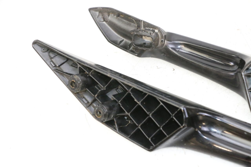 photo de MANIGLIONE PEUGEOT SATELIS 125 (2013 - 2018)