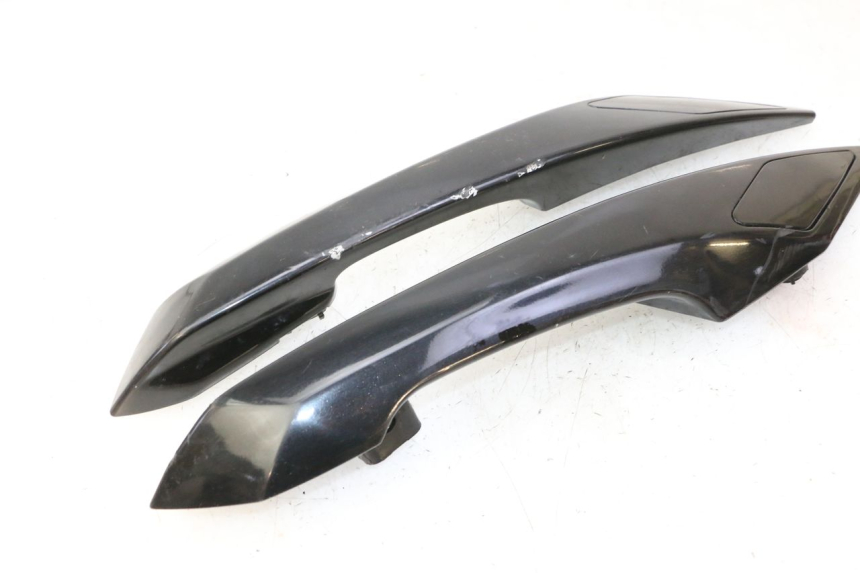 photo de MANIGLIONE PEUGEOT SATELIS 125 (2013 - 2018)