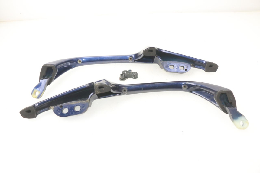 photo de MANIGLIA POSTERIORE SUZUKI BURGMAN 650 (2002 - 2004)
