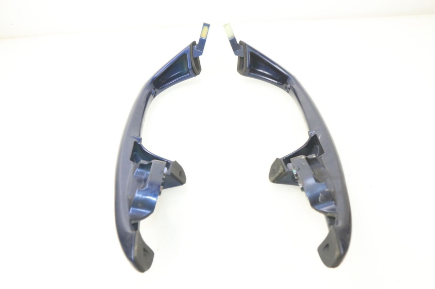 photo de MANIGLIA POSTERIORE SUZUKI BURGMAN 650 (2002 - 2004)