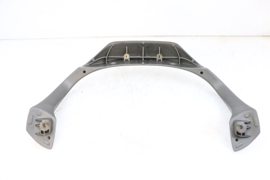 photo de MANIGLIA POSTERIORE PIAGGIO X8 125 (2004 - 2007) - Zoom sullo stato d'uso