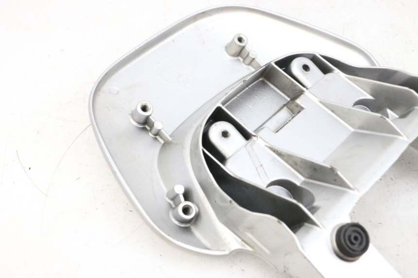 photo de MANIGLIA POSTERIORE YAMAHA YP MAJESTY 125 (2002 - 2006) - Primo piano tecnico