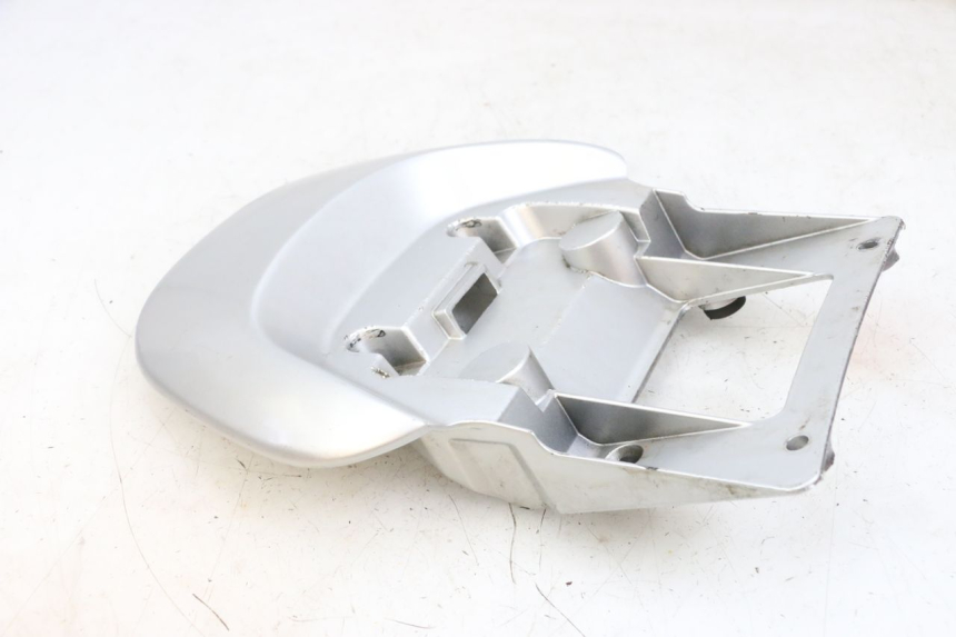 photo de MANIGLIA POSTERIORE YAMAHA YP MAJESTY 125 (2002 - 2006) - Dettagli dei punti di fissaggio