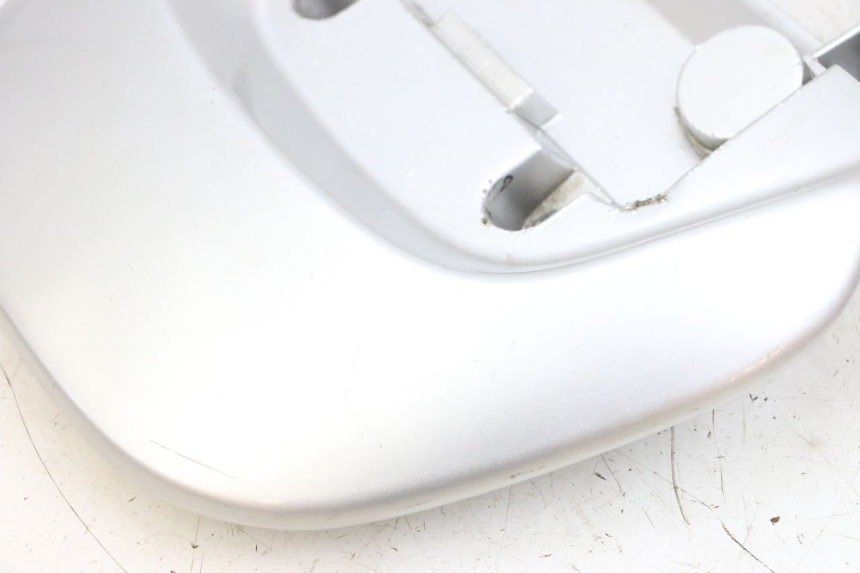 photo de MANIGLIA POSTERIORE YAMAHA YP MAJESTY 125 (2002 - 2006) - Marcature e riferimenti originali