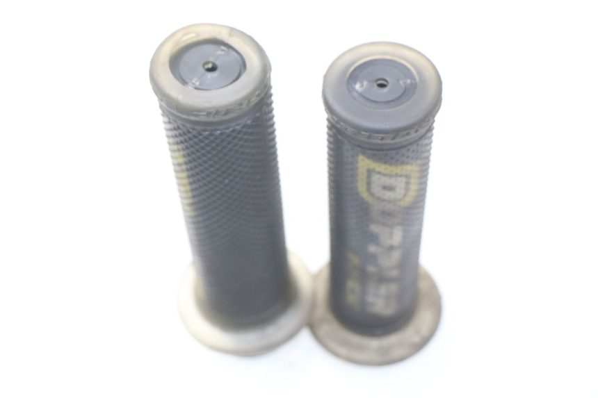 photo de Manopola del manubrio PEUGEOT LUDIX 50 (2005 - 2007)