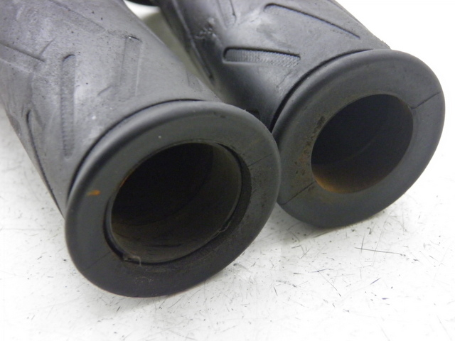 photo de Manopola del manubrio YAMAHA XMAX X-MAX 125 (2006 - 2009)