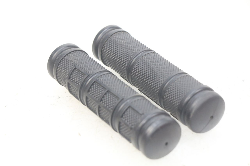 photo de MANOPOLE DEL MANUBRIO YAMAHA YFM R RAPTOR 90 (2017 - 2023) - Dettaglio del componente