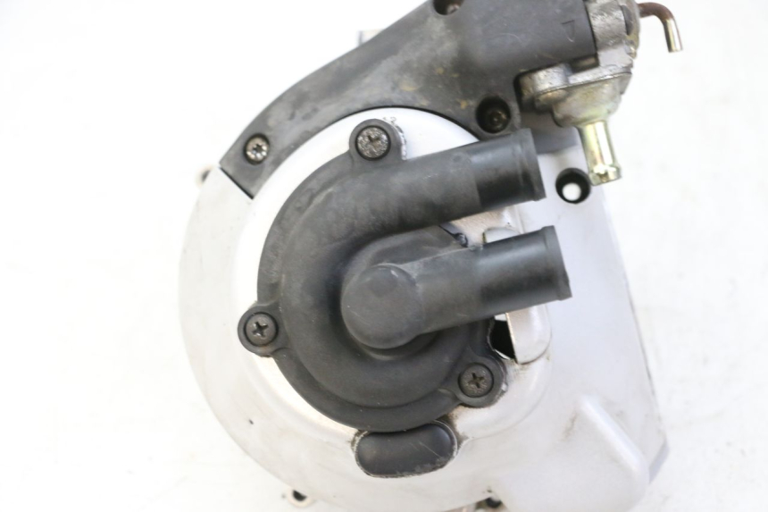 photo de POMPA ACQUA PIAGGIO VESPA GRANTURISMO 200 (2004 - 2005)