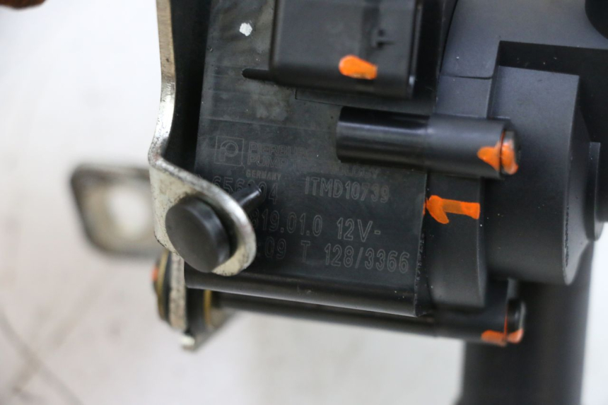 photo de POMPA ACQUA PIAGGIO VESPA GTS SUPER IE 125 (2009 - 2016) - Dettaglio del componente