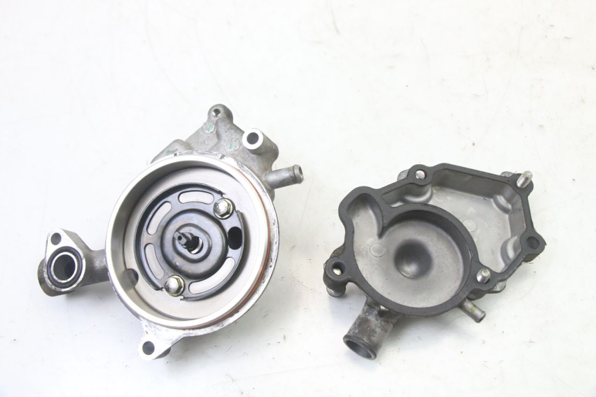 photo de POMPA ACQUA YAMAHA X-MAX XMAX 125 (2010 - 2014)