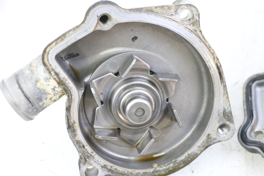 photo de POMPA ACQUA YAMAHA FZ6 FAZER S2 600 (2007 - 2011)