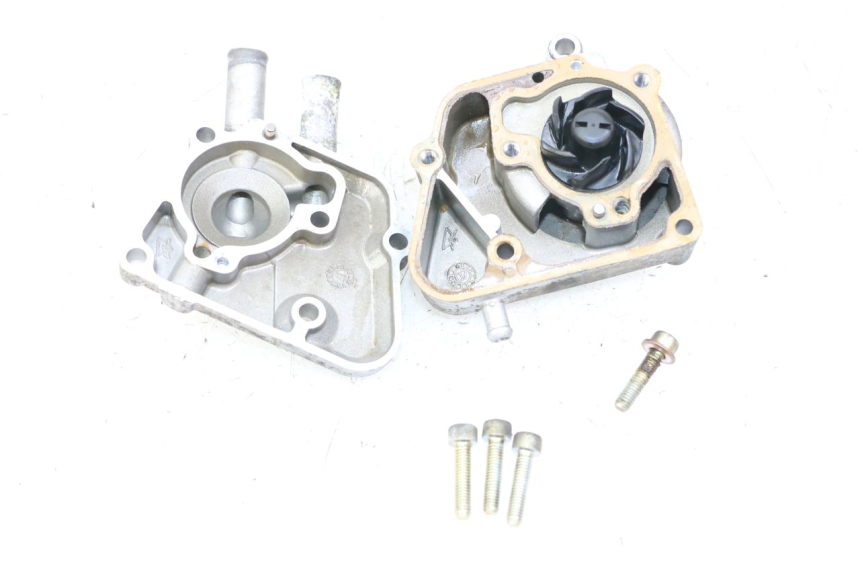 photo de POMPA ACQUA YAMAHA YP MAJESTY 125 (2007 - 2010)